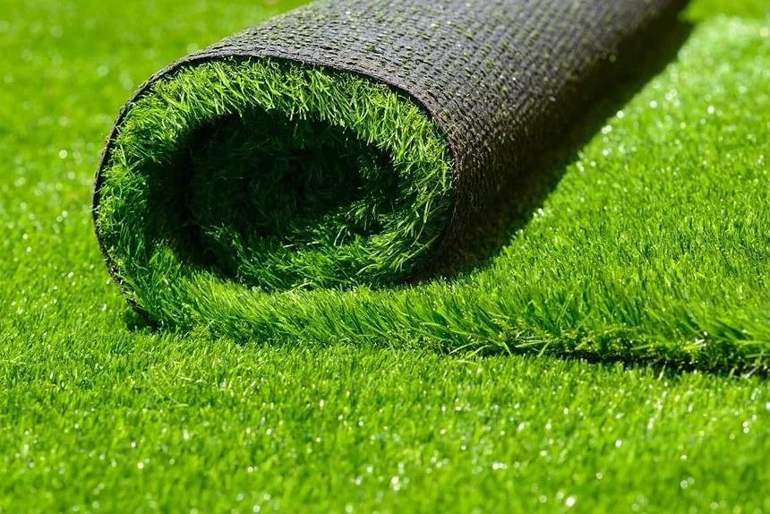 4 Reasons Why Artificial Grass Isn’t the Best Choice for Your Yard